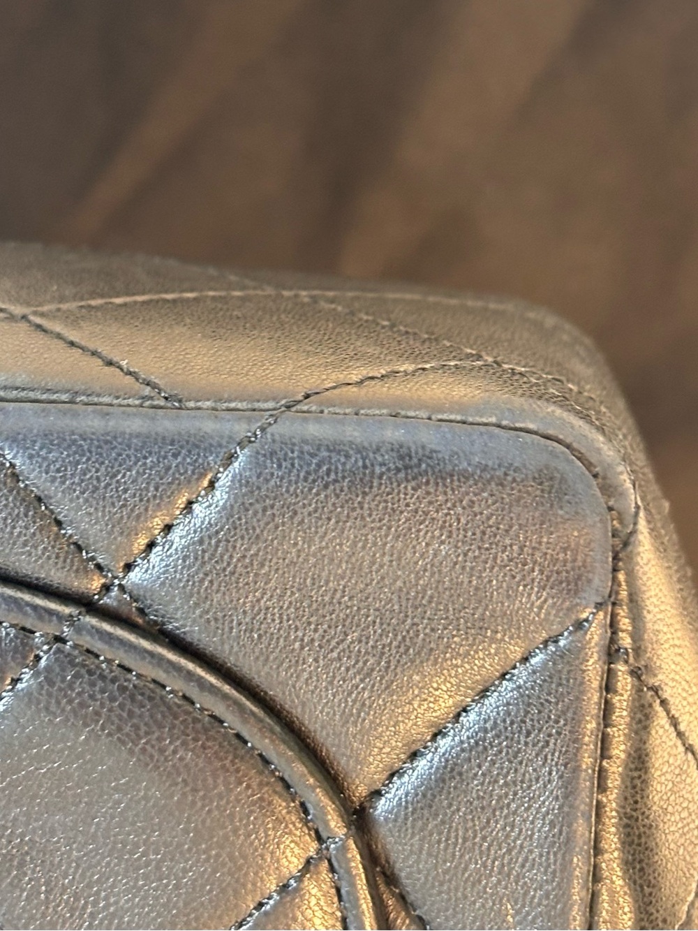 Beautiful Chanel Mini Square Lambskin - Picture 8 of 16